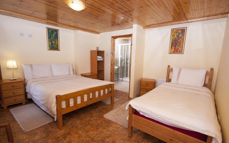 Beezies Self Catering Cottages Grange  Eksteriør billede