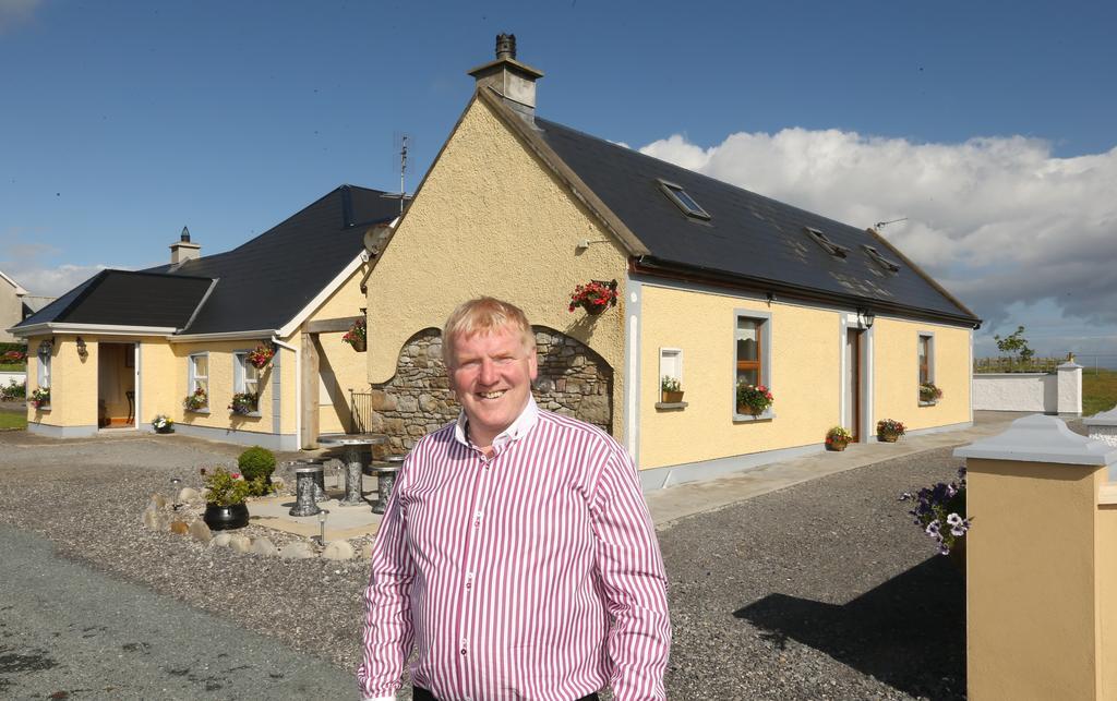 Beezies Self Catering Cottages Grange  Eksteriør billede