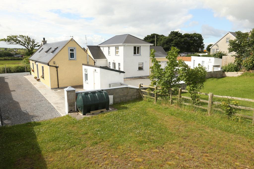 Beezies Self Catering Cottages Grange  Eksteriør billede