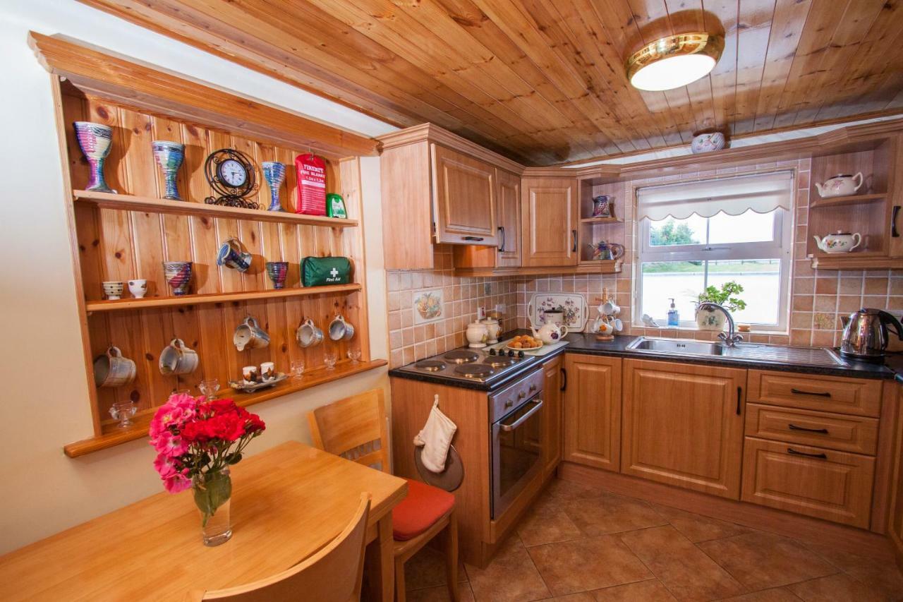 Beezies Self Catering Cottages Grange  Eksteriør billede